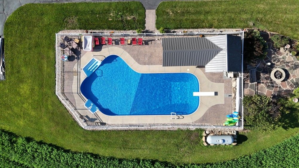 Vinyl Liner Replacement in Hartford WI - After, Fresh New Liner