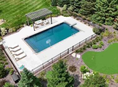 20x40 Vinyl Liner Pool in Delafield Wisconsin with Basketball Hoop, Diving Board, andPutting Green 