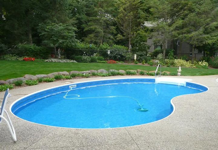 Curved Kidney Pool Liner Replacement
