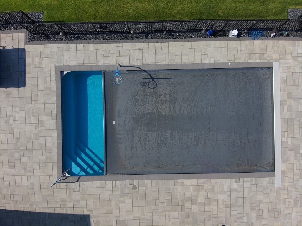 Undertrack Auto Cover with Paver Coping & Aluminum Lid